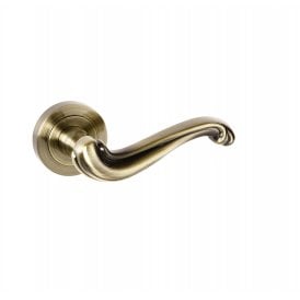 Old English Colchester Lever on Round Rose - Antique Brass
