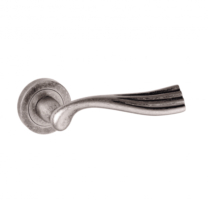 Atlantic Old English Richmond Lever on Round Rose - Distressed Silver