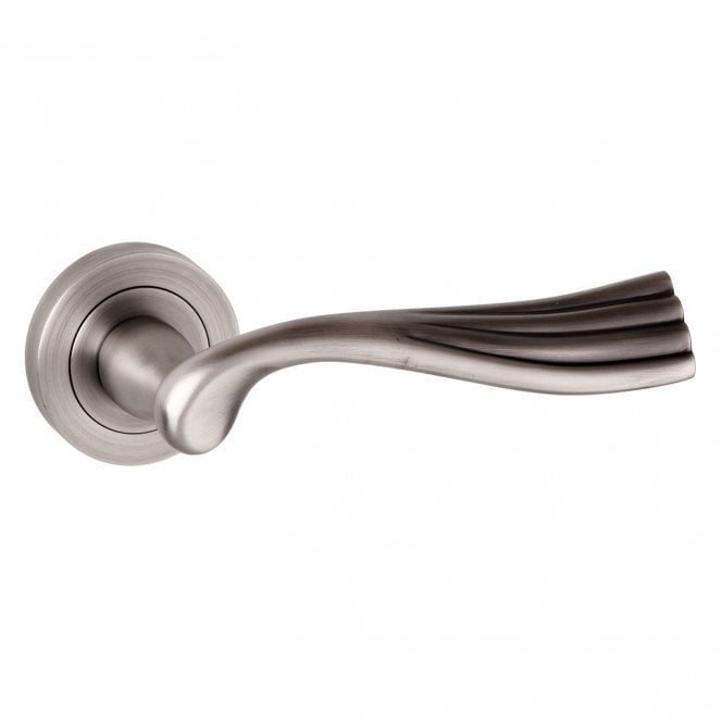 Atlantic Old English Richmond Lever on Round Rose - Matt Gun Metal
