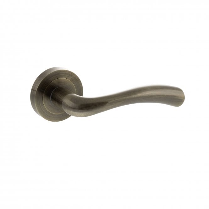 Atlantic Status Texas Lever on Round Rose - Antique Brass