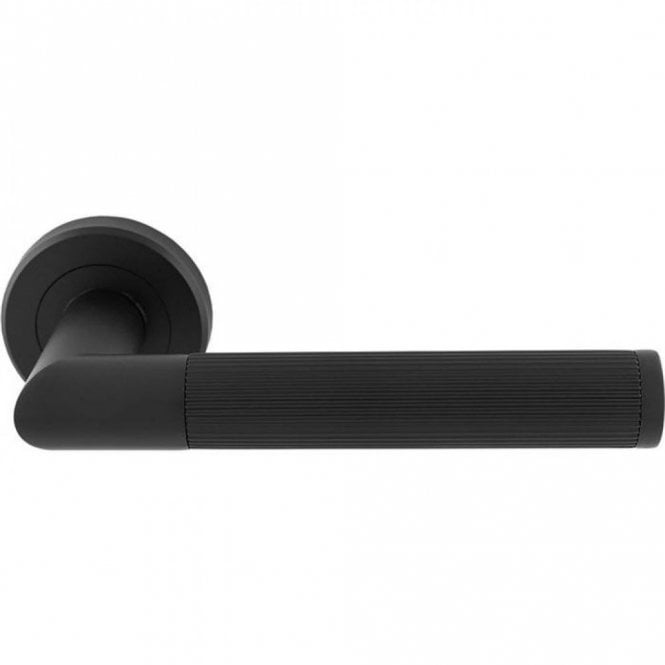 Carlisle Brass Serozzetta Trend Lines Lever on Round Rose - Matt Black