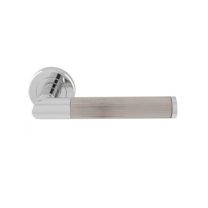 Carlisle Brass Serozzetta Trend Lines Lever on Round Rose - Polish Chrome / Satin Nickel