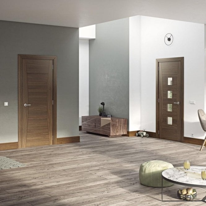 Deanta Pamplona Pre-Finished Internal Walnut 4L Clear Glass Door