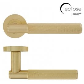 Knurled Lever on Round Rose Lever Door Handle - Satin Brass