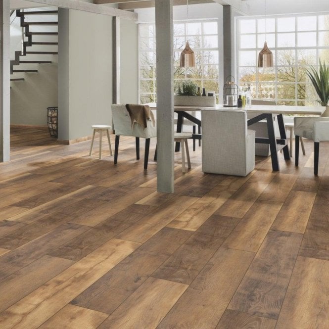 Krono Original Atlantic 10 Doubloon Oak 10mm Moisture Resistant Laminate Flooring (K412)